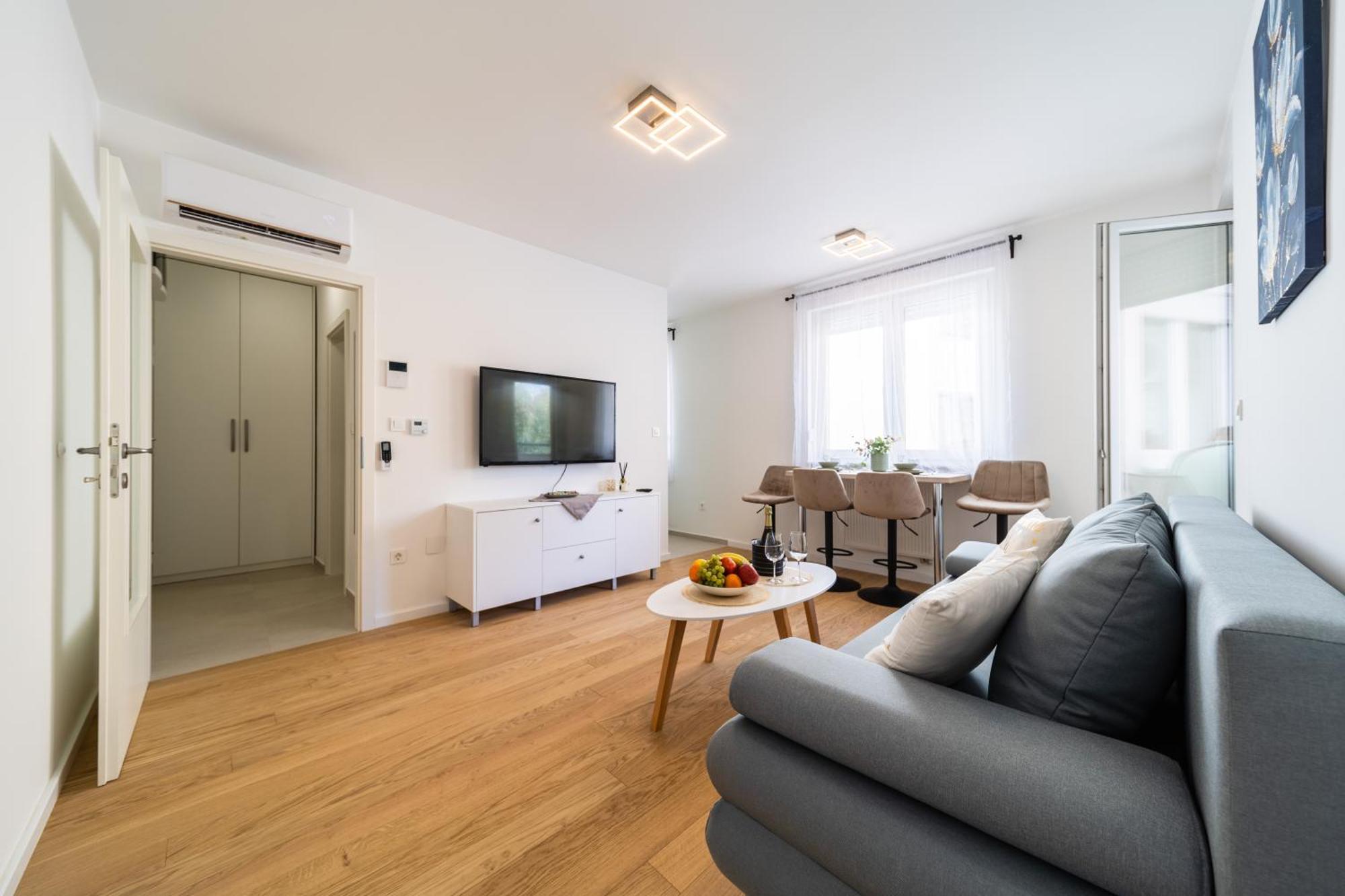 Ninas Apartman Загреб Екстериор снимка